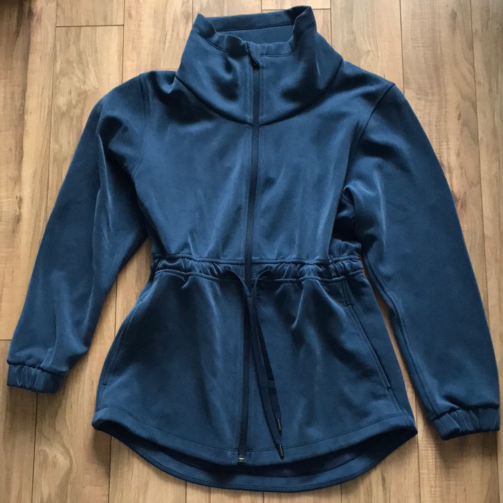 Lululemon Softstreme cinched Waist Navy Blue full Zip-Up Jacket